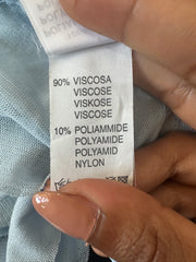 vintage edit twenty-five | Pequeno bebê azul vestido de mulher com acessórios gráficos