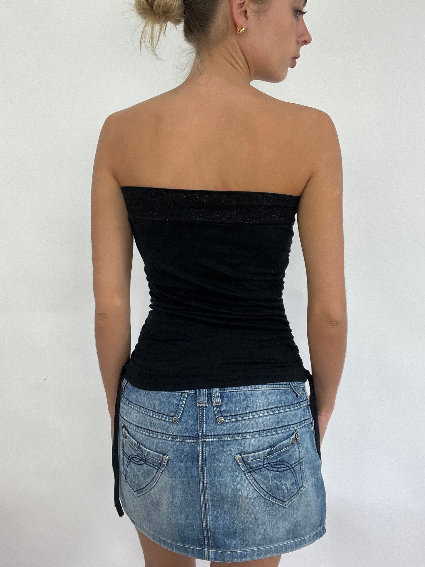 💻COACHELLA DROP | small black bandeau with ‘diamonds are a girls best friend’ spell out