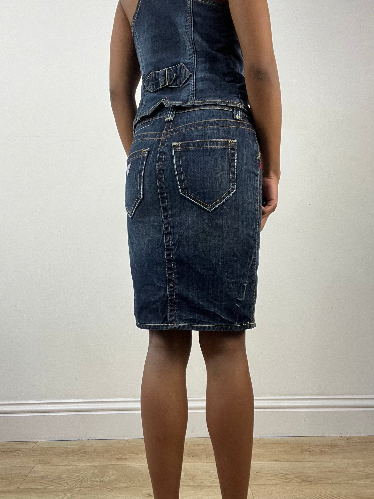 BEST PICKS | extra small blue guess denim midi skirt