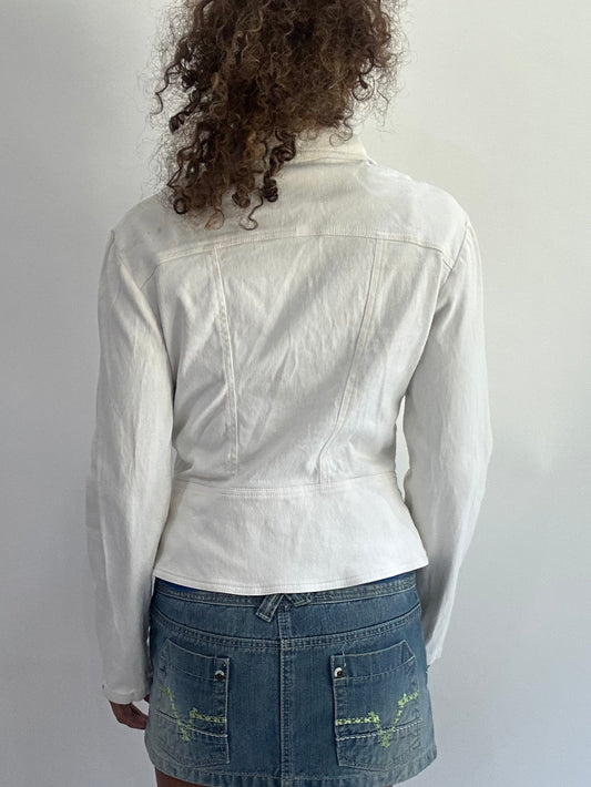 wag drop | small white zip up light jacket