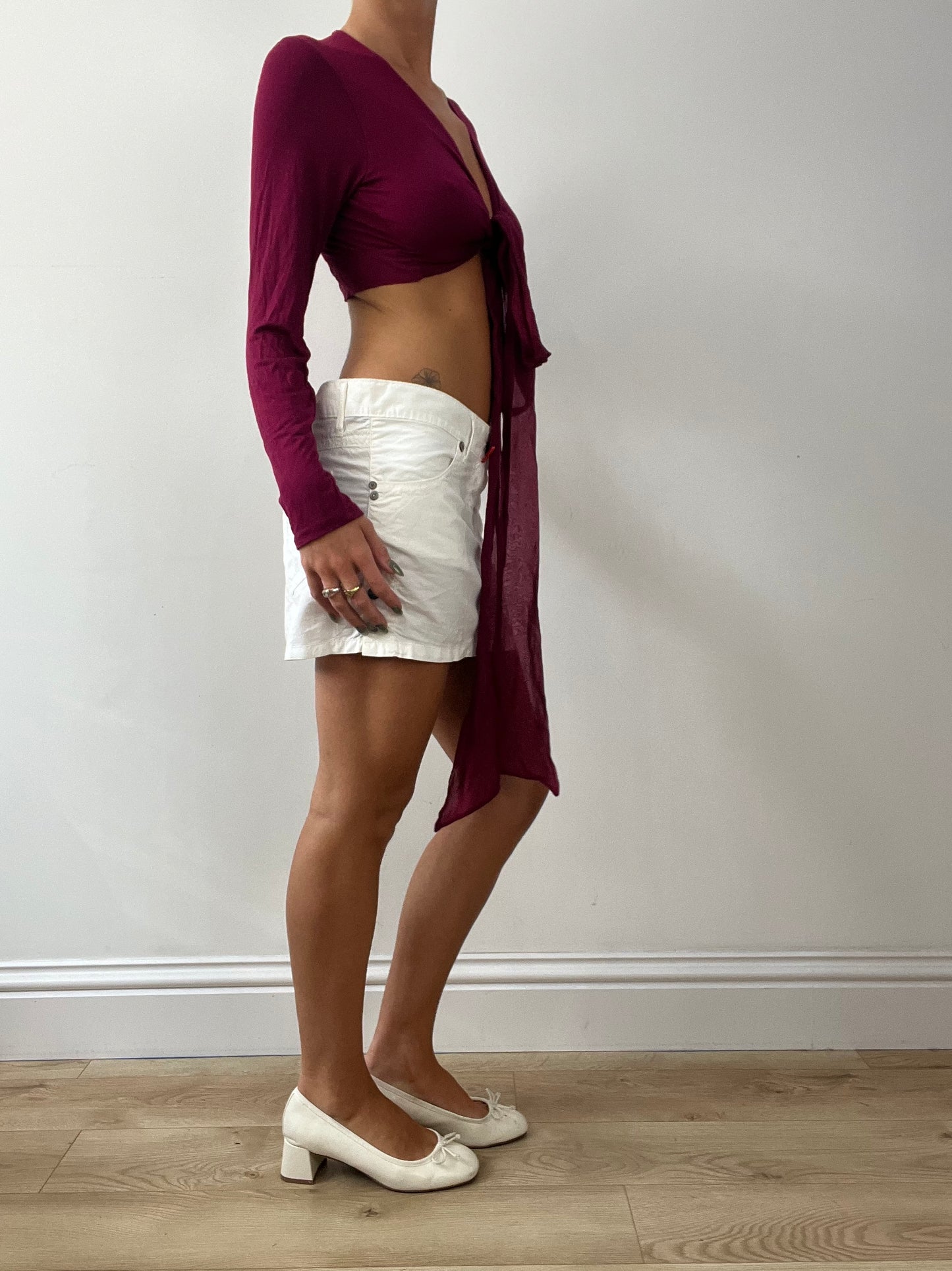 GIRLBAND DROP | small burgundy long sleeve tie front top