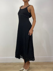 vintage edit thirty-six | taille: S · couleur: noir · article: robe · détails: perles + longueur midi