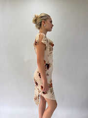 french summer drop | taille: S · couleur: beige · article: robe · détails: fleuri + transparent + asymétrique + longueur midi