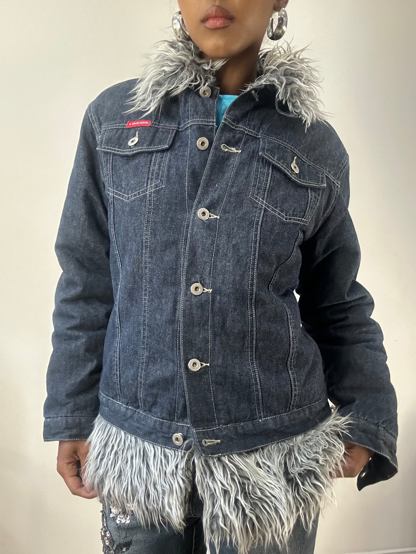 AUTUMN EDIT | small blue denim jacket with grey faux fur lining