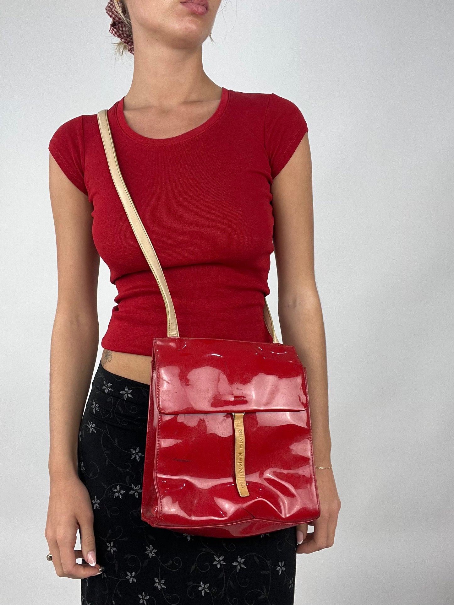 💚 TAYLOR SWIFT DROP | medium red crossbody bag with beige strap