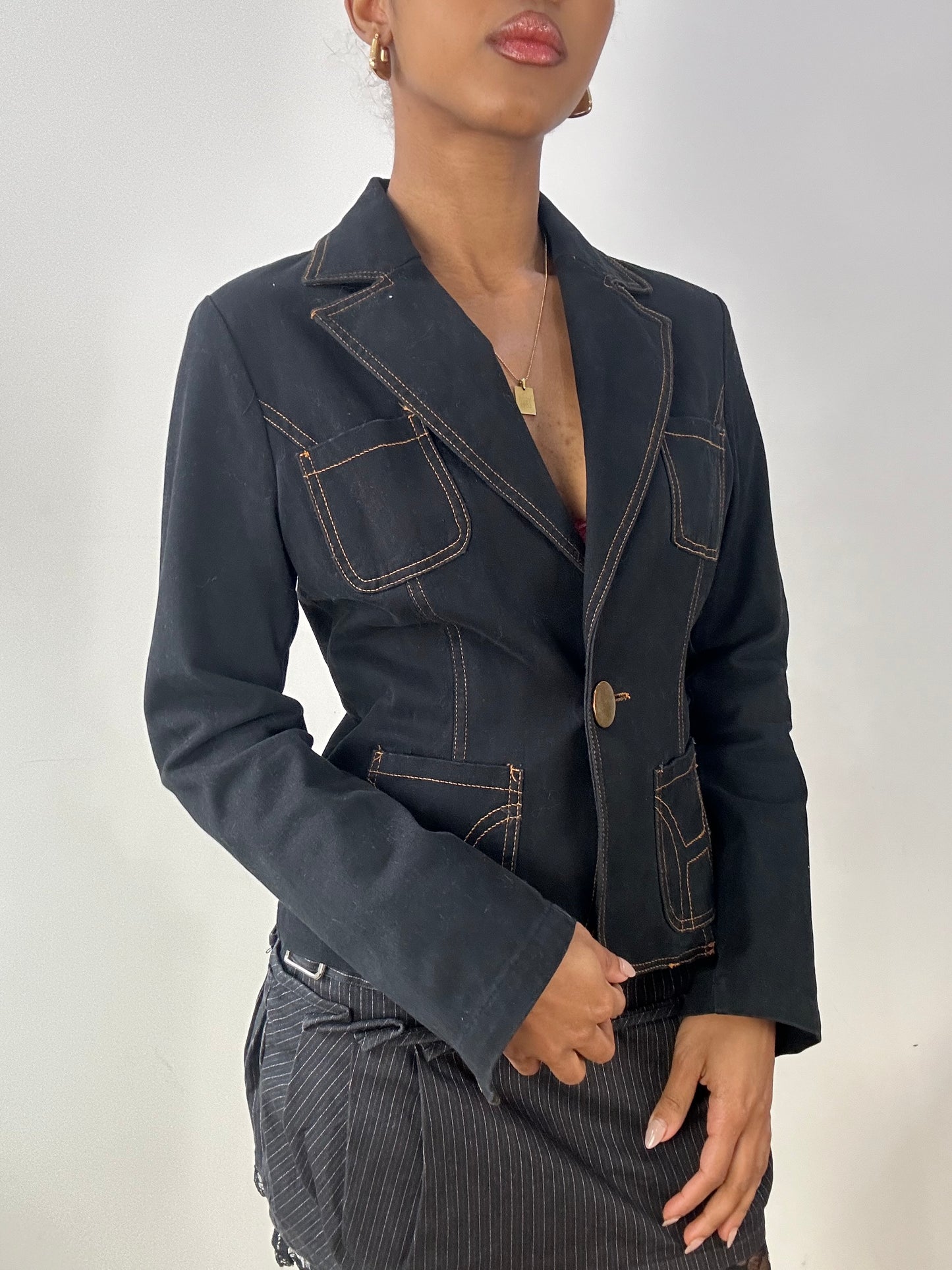 vintage edit fifteen | small black and orange lined blazer