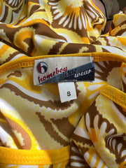 SATC drop | taille: M · couleur: jaune + marron · article: robe · détails: à motifs + col montant + longueur mini