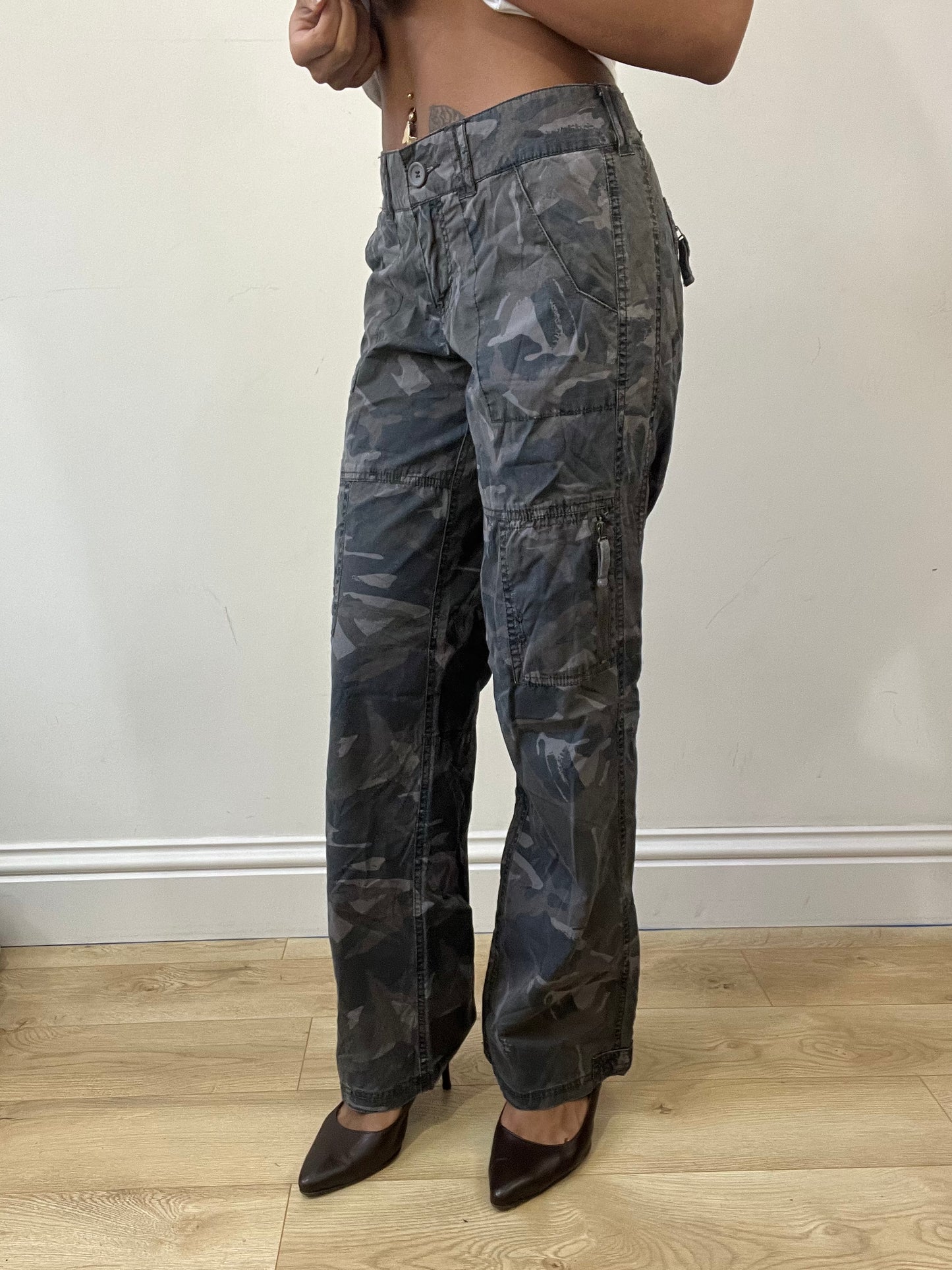 2016 edit | medium green and grey camo print trousers