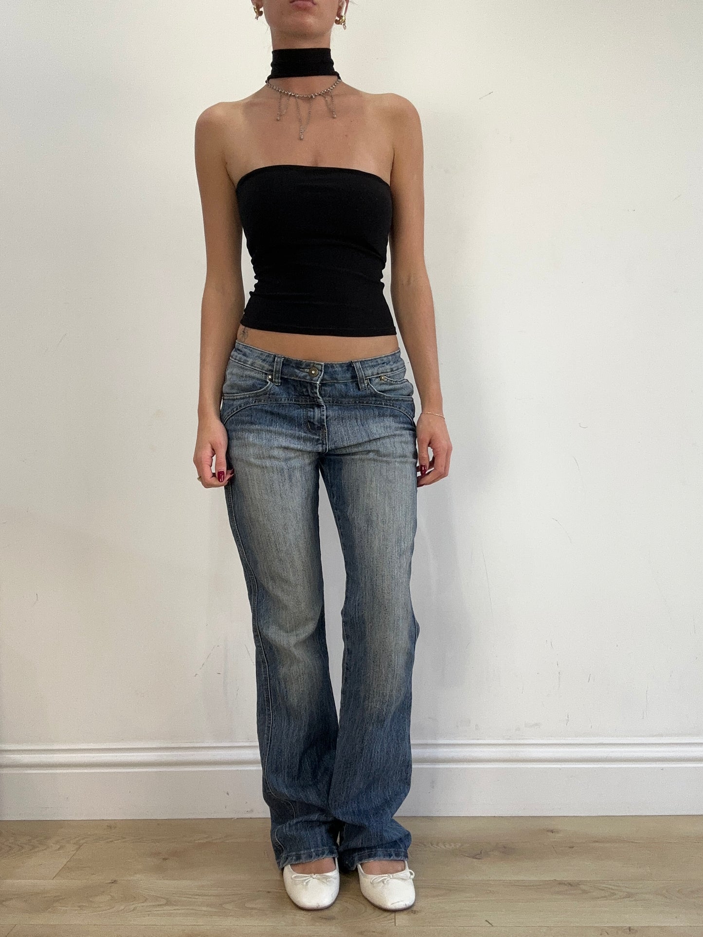 vintage edit sixteen | small black halterneck necklace top