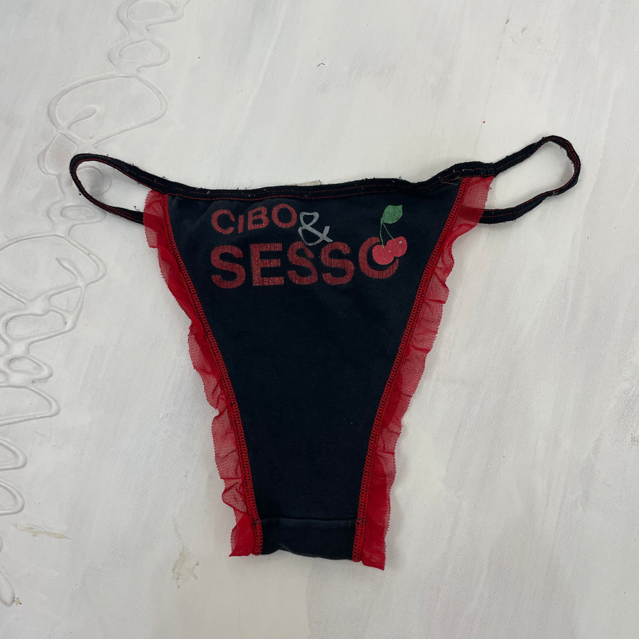 GALENTINES DAY DROP | S码 黑色 丁字裤 配 cherry 图案