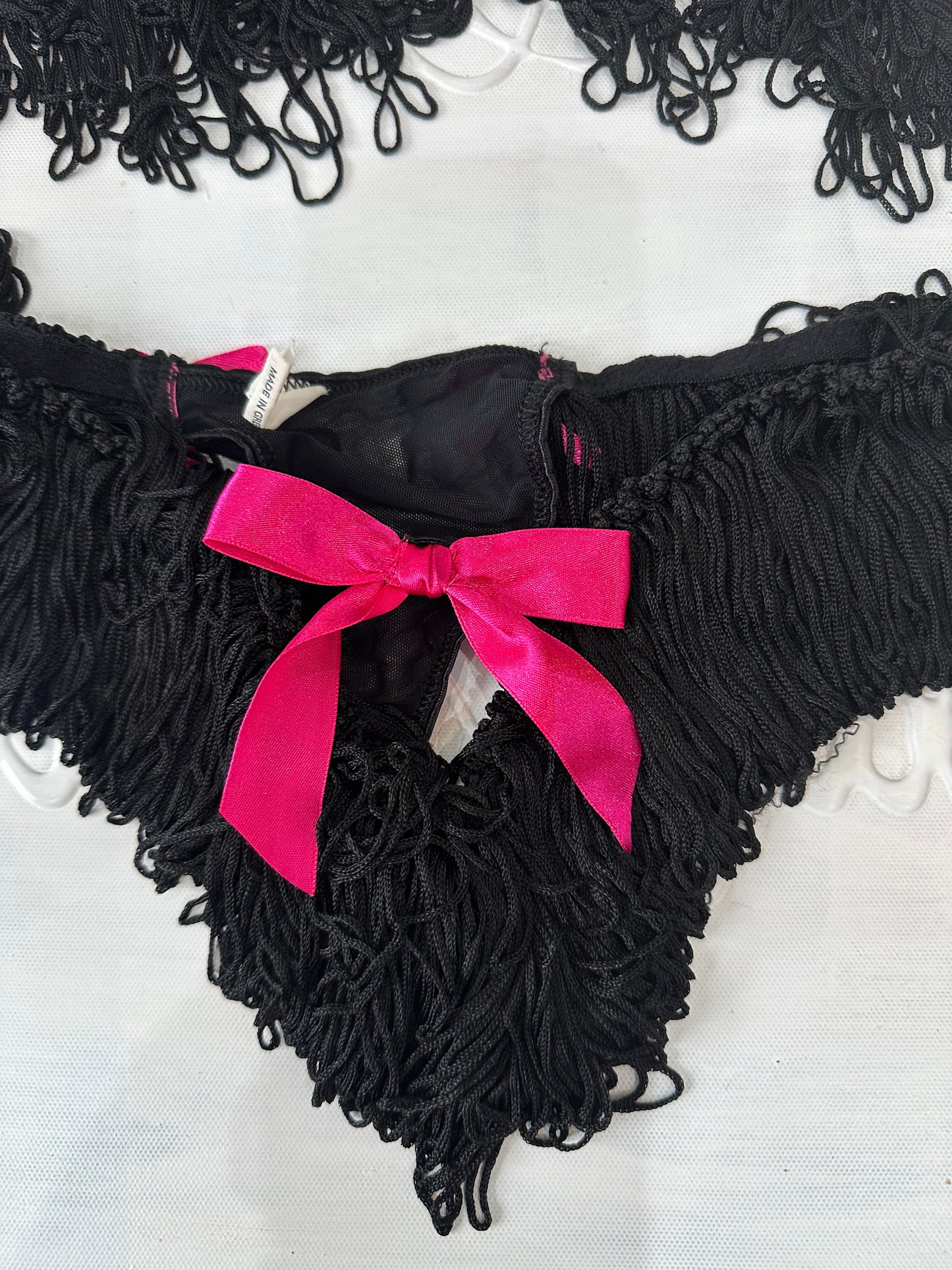 BEST PICKS | medium black and pink fringe bra and underwear set