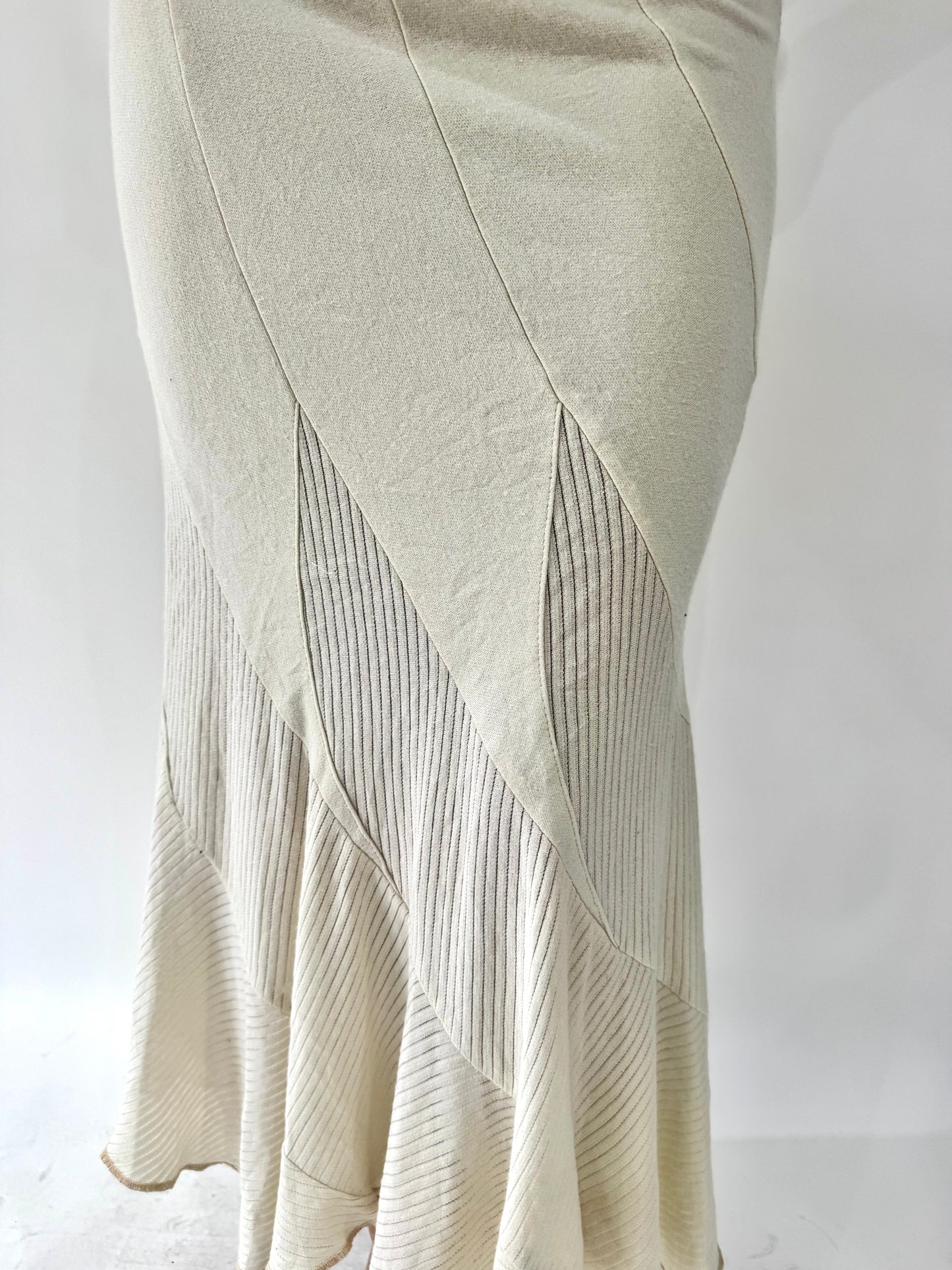 french summer drop | small cream knit midi skirt