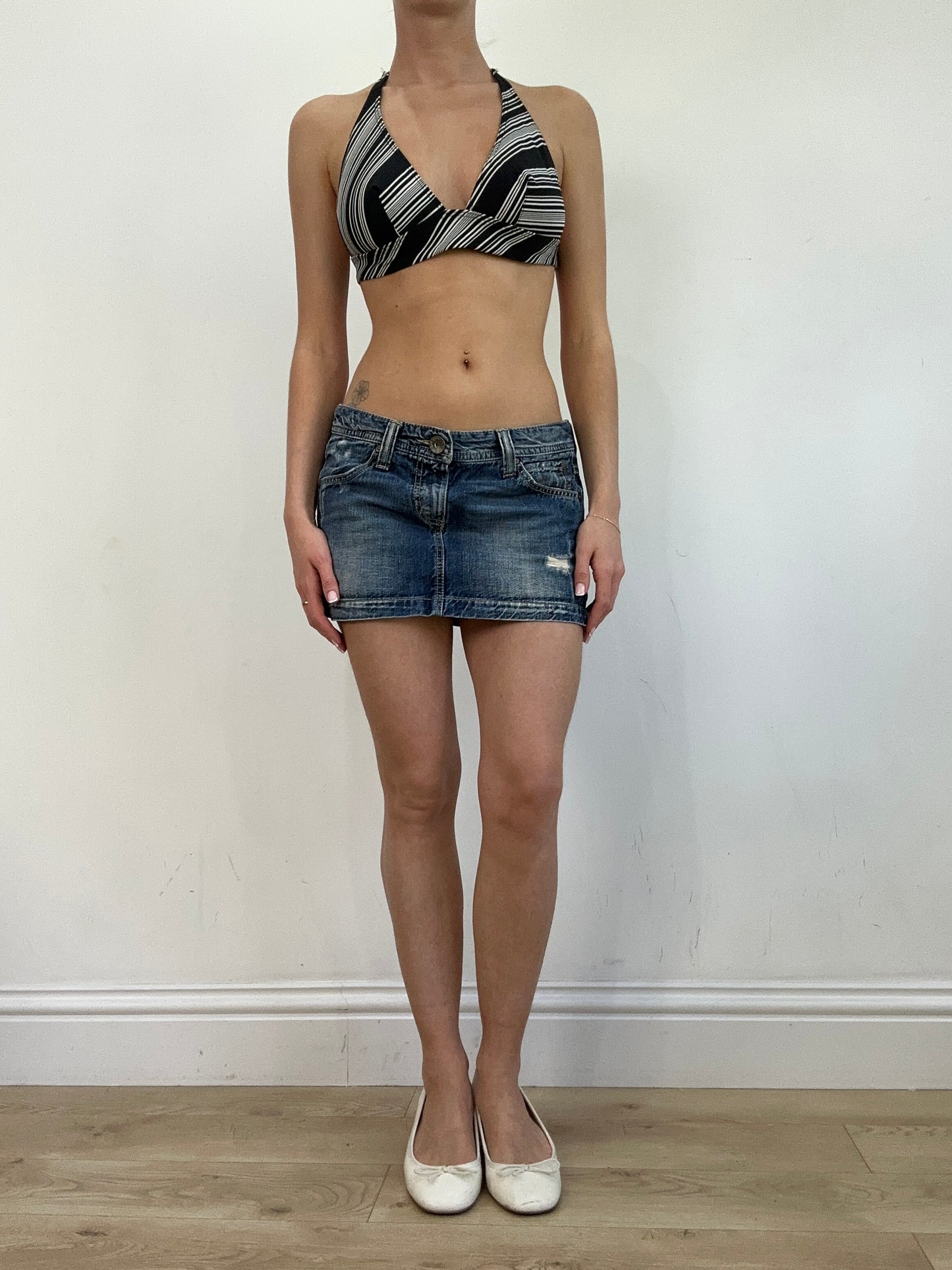 💚🩵vintage edit twenty | medium black and grey striped bikini set