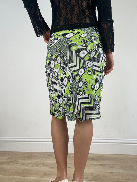 st patrick’s day | taille: S · couleur: noir + blanc + vert · article: jupe · détails: abstrait + motif + longueur midi