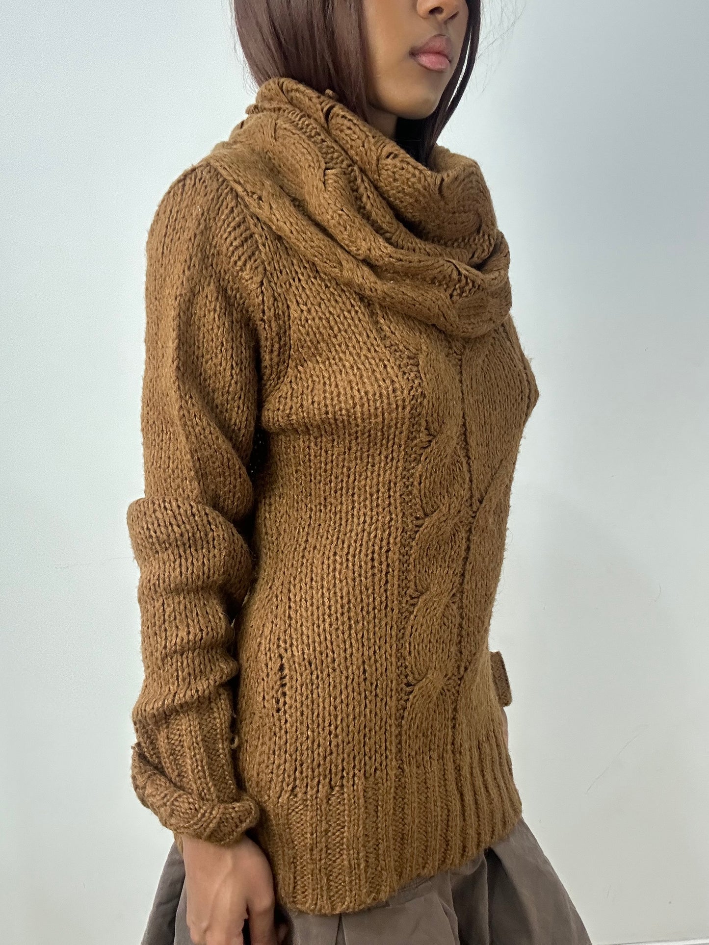 vintage edit thirty-three | medium brown cable knit jumper
