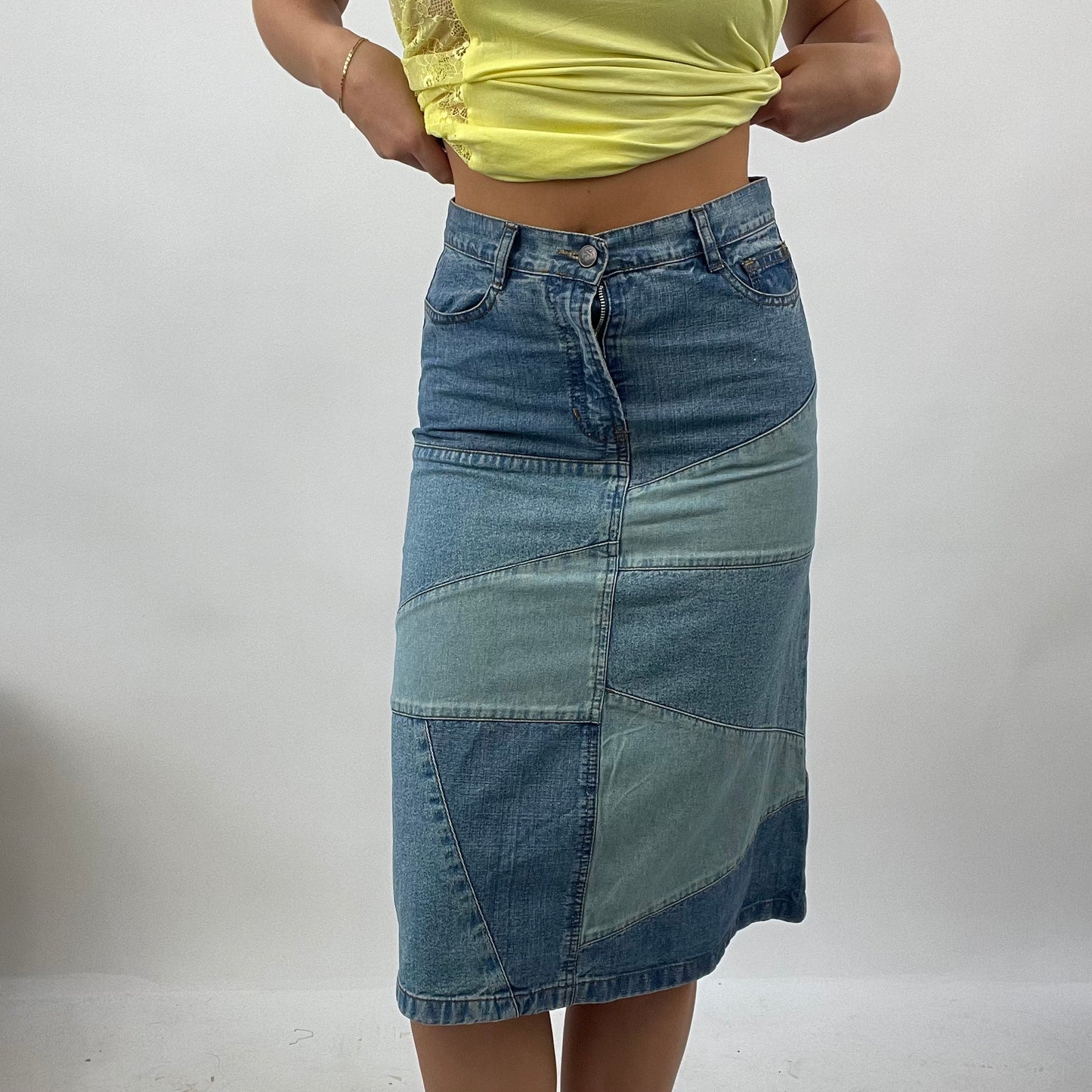 VINTAGE GEMS DROP | small denim old label zara midi skirt