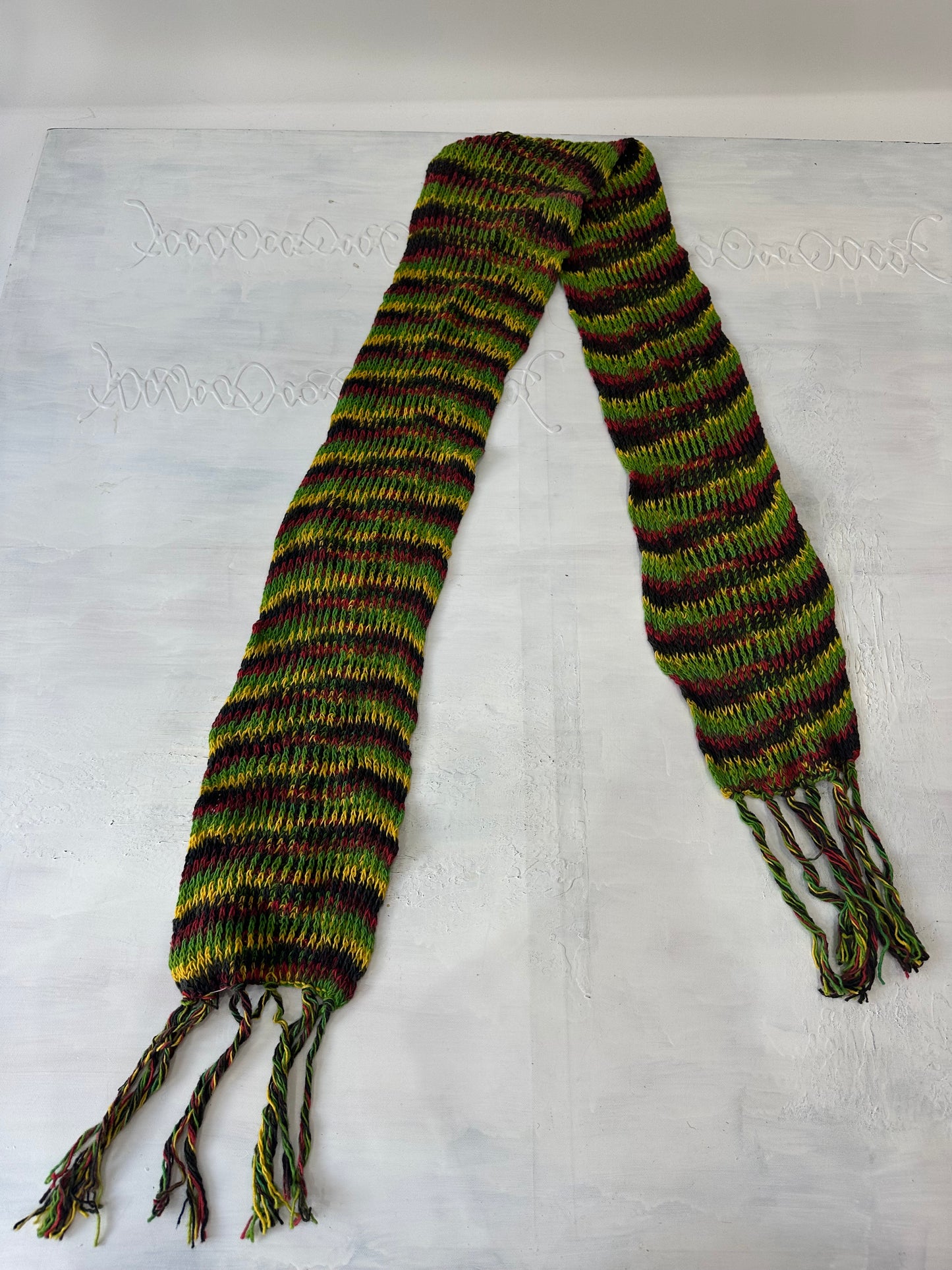 💻 BEST PICKS | one size green striped knit scarf