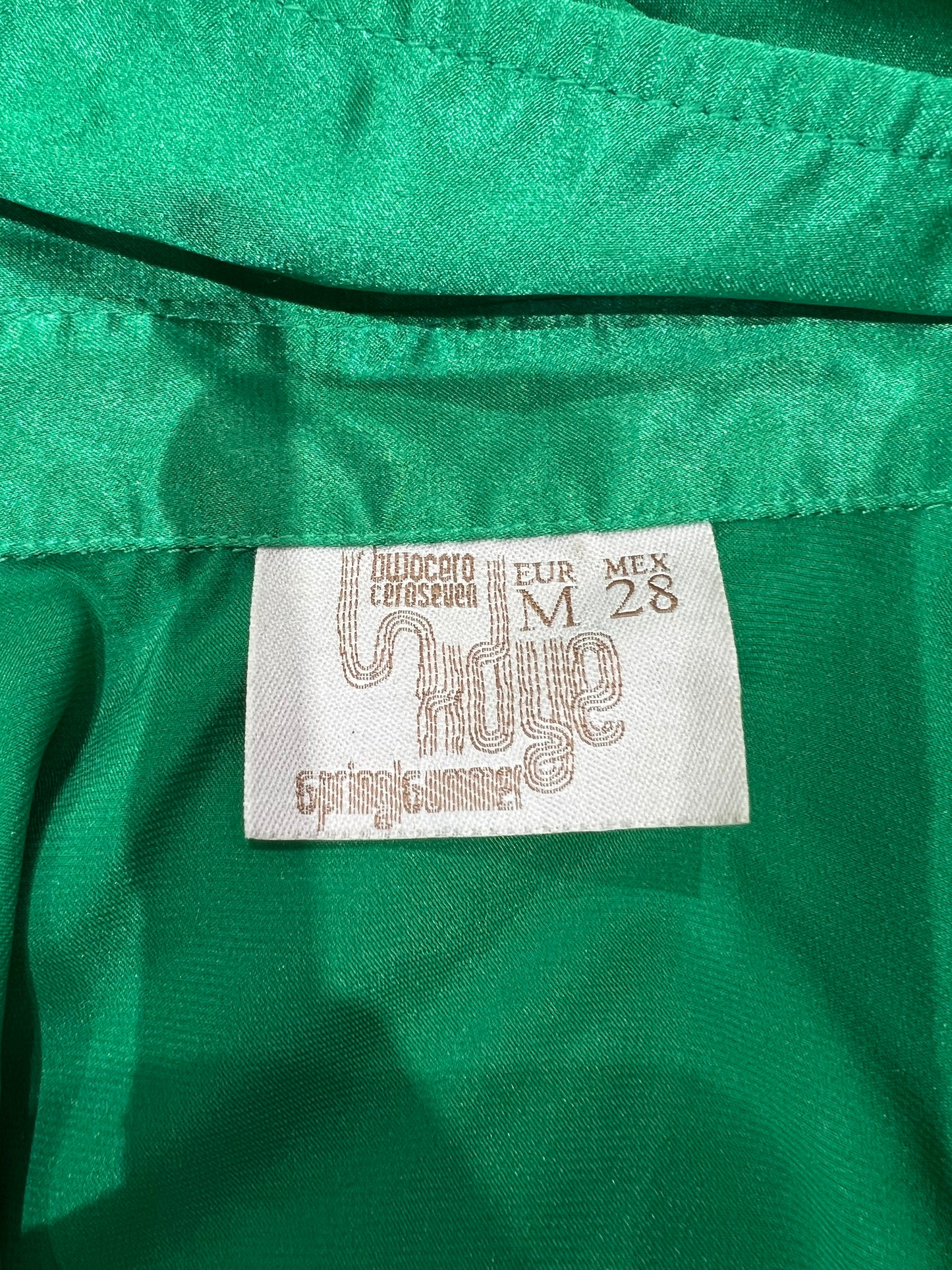 office siren | medium emerald green satin-style fitted short-sleeve shirt