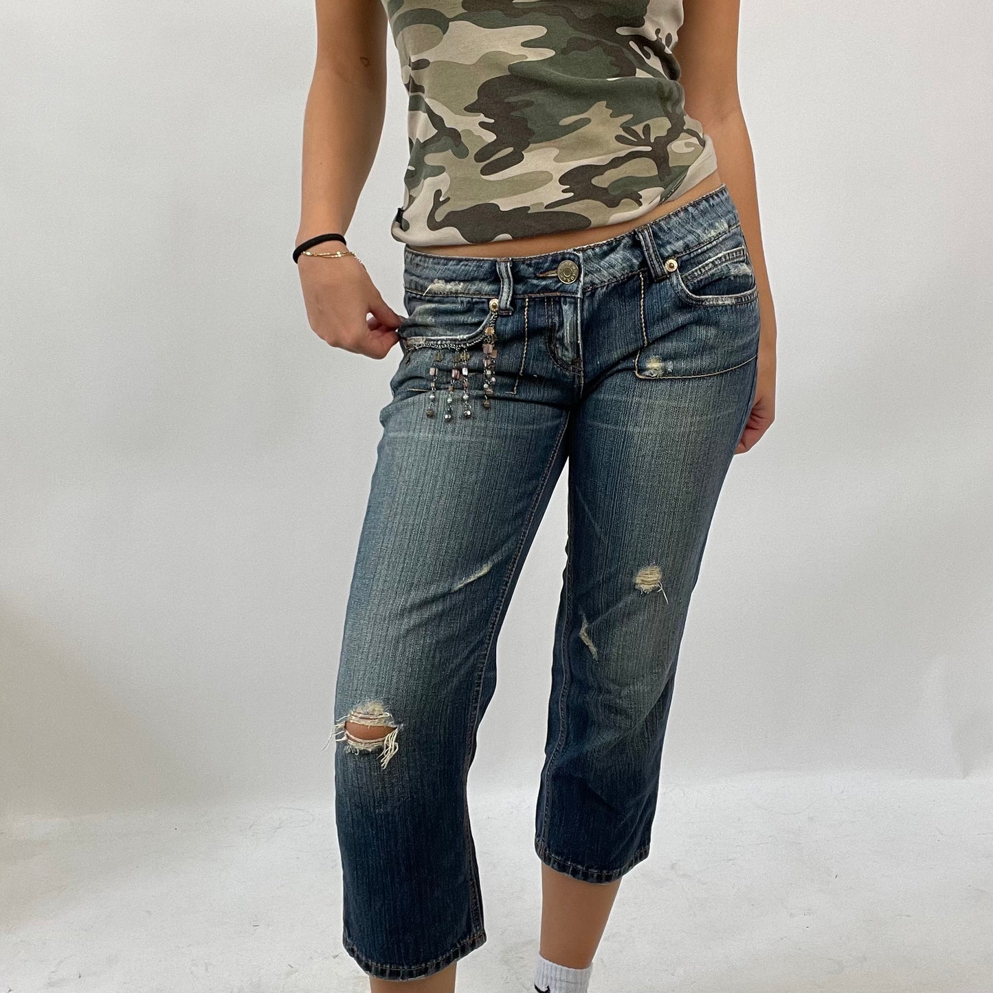 💚💻INSTA BADDIE DROP | small blue phard jeans with bead detail