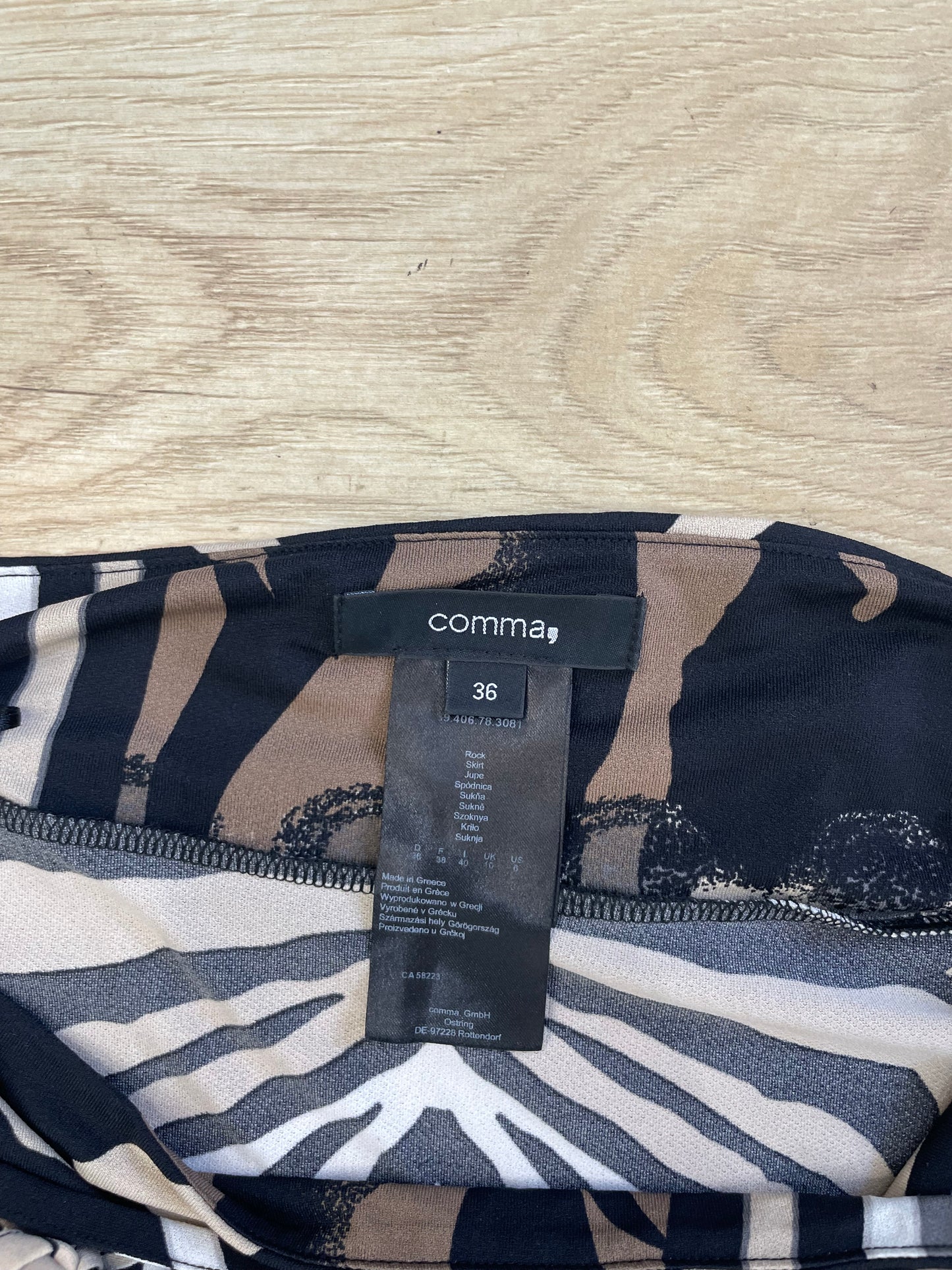 VINTAGE PICKS | small brown skirt with zebra print
