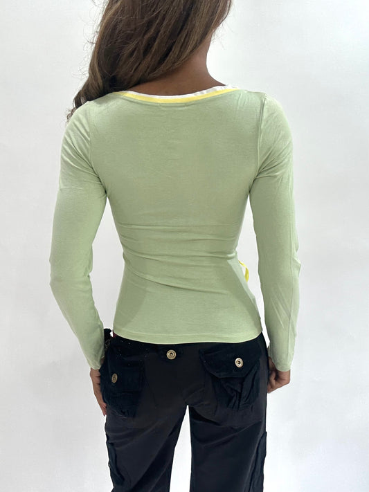 ‼️ | small green long sleeve ribbon detail top