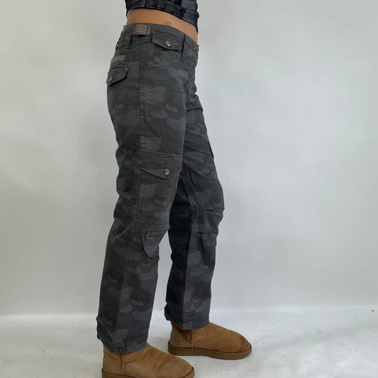 💚💻INSTA BADDIE DROP | XS grey patterned trousers