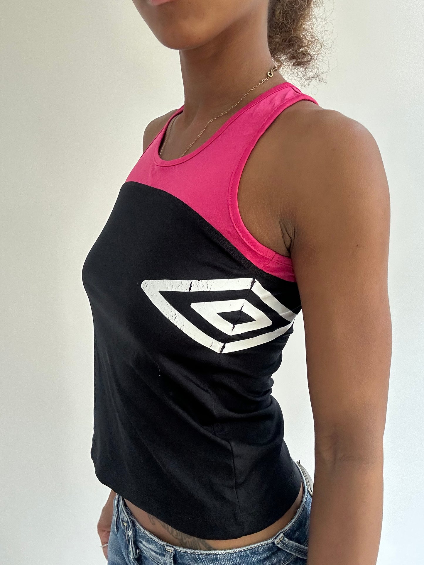 BEST PICKS | small black and pink fitted vest