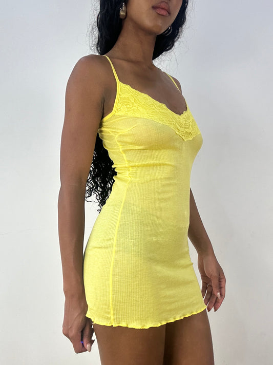 💻‼️ extra small yellow ribbed mini dress with lace detail