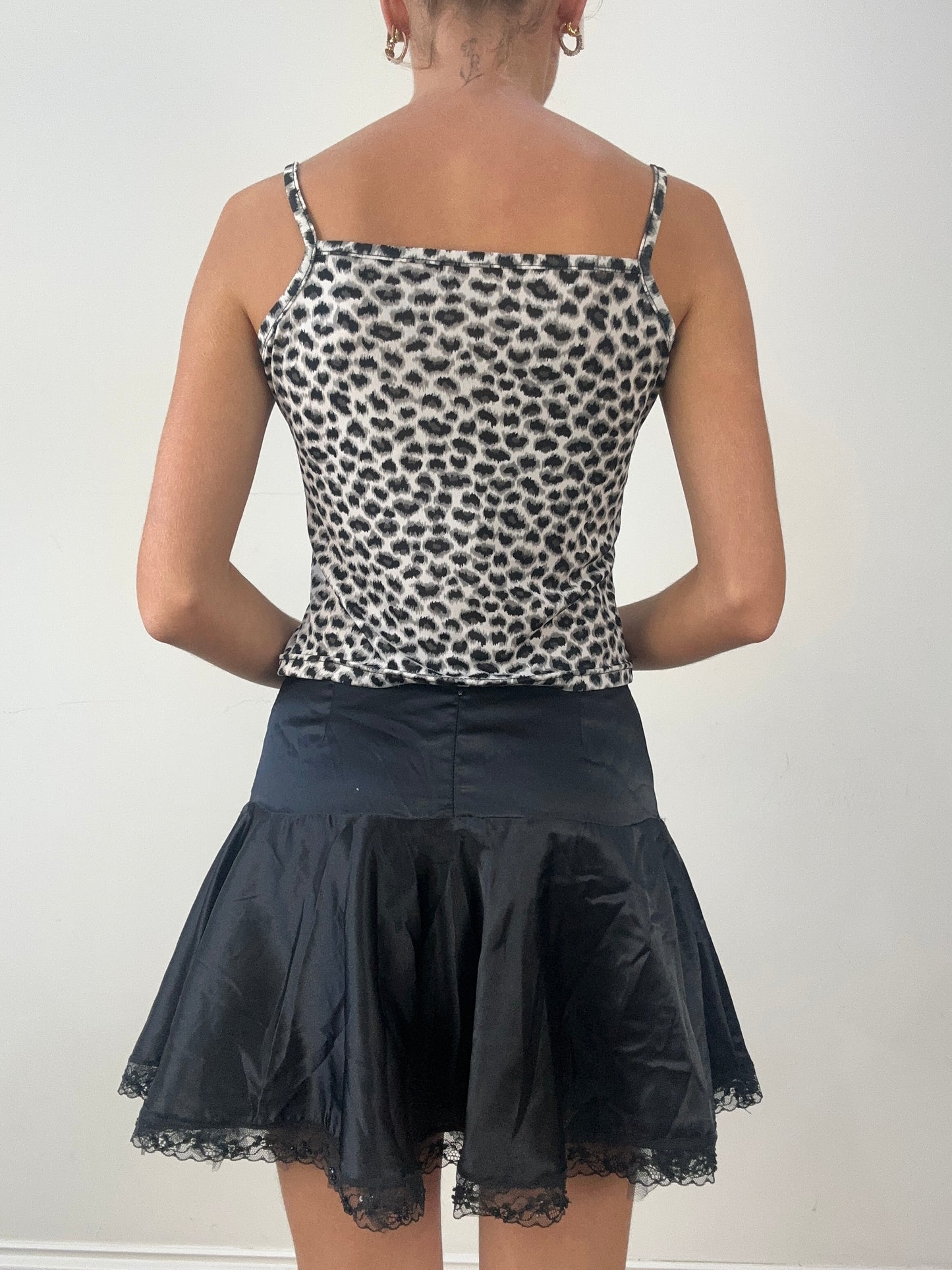 💻HALLOWEEN | small white and black cheetah print cami