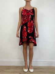 💻 Vintage edit one | mittelschwarzes und rotes Blumenkleid
