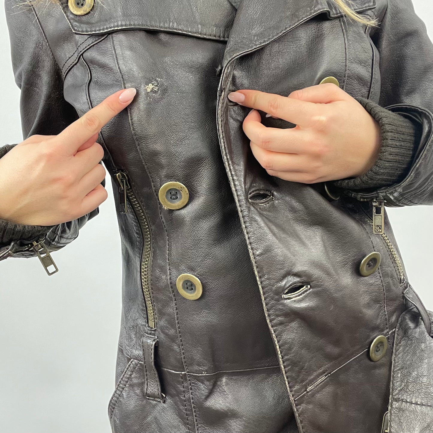 💻💚 QUIET LUXURY DROP | small brown faux leather trench style jacket
