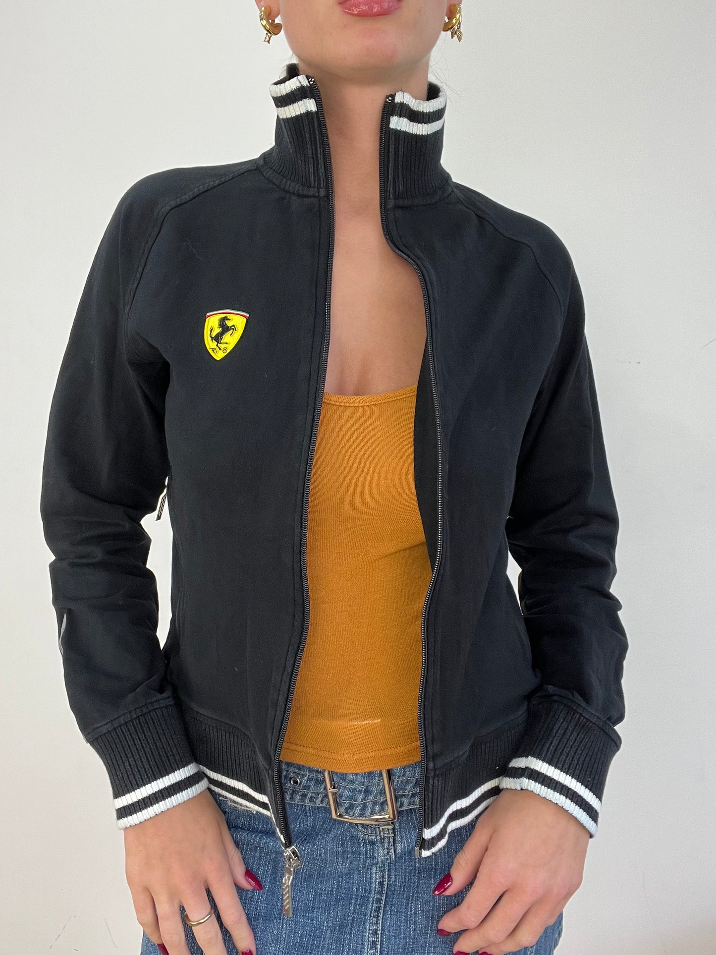 vintage edit fourteen | medium black ferrari zip up jumper