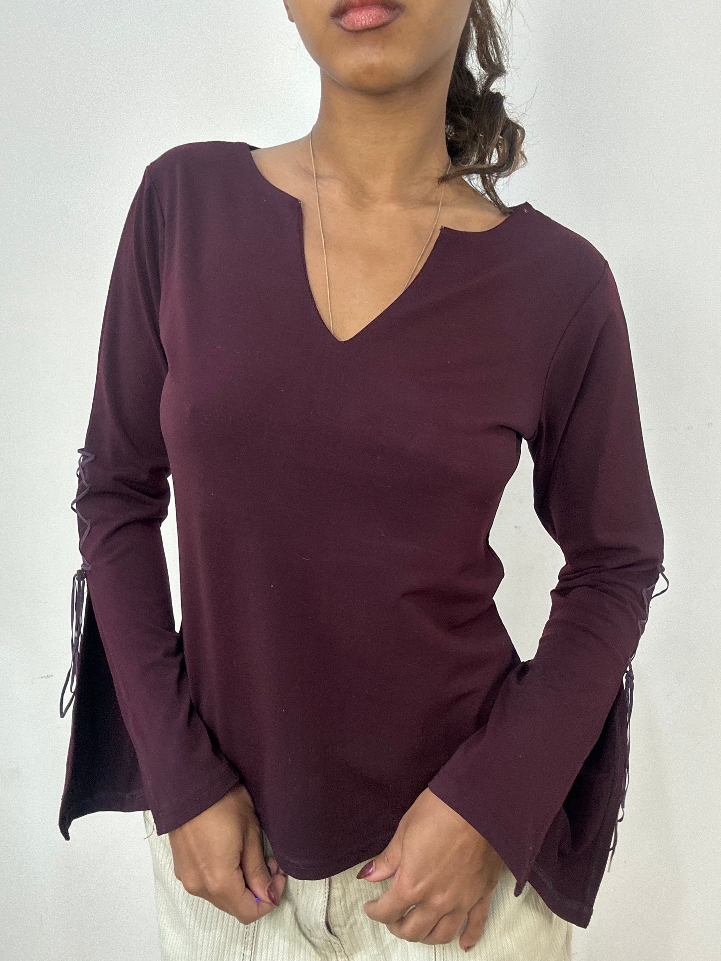 BEST PICKS | small burgundy long sleeve top