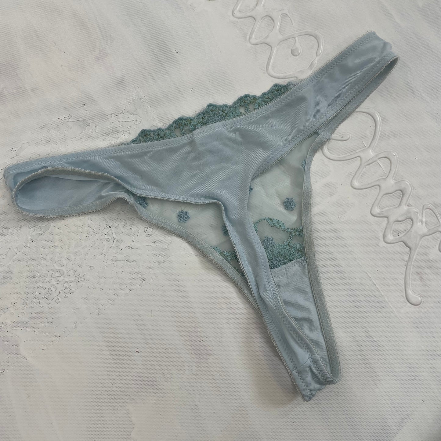 POSH AND BECKS DROP | small blue mesh/lace thong