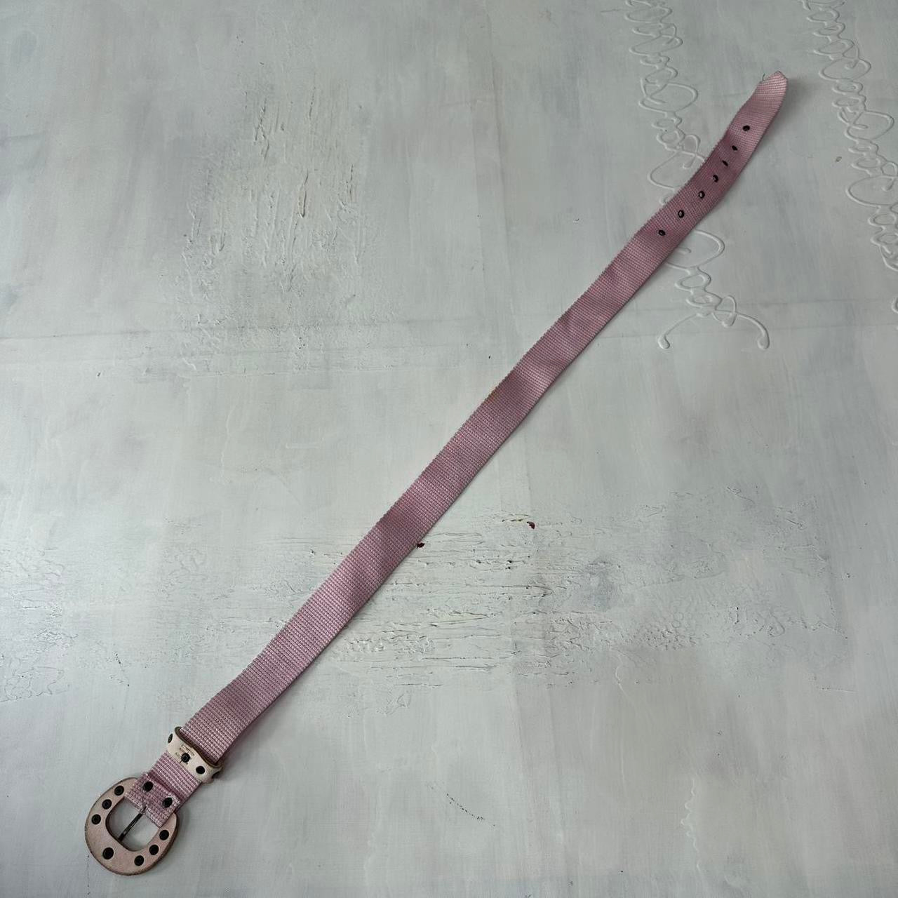 ⭐️💻 | one size pink nylon belt with studded buckle