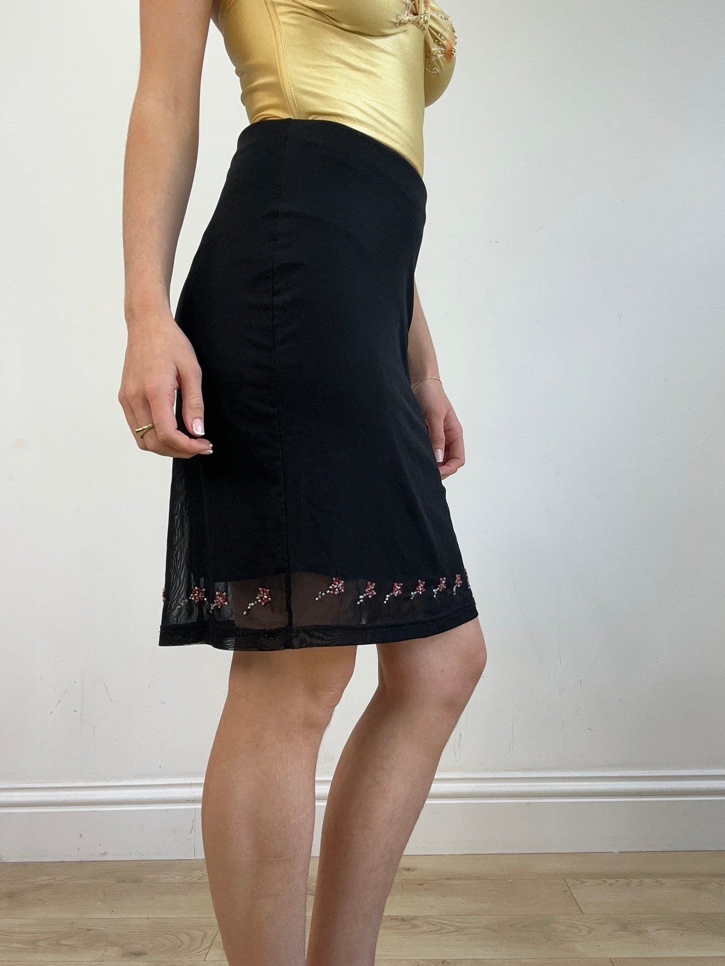💻💚vintage edit twenty | small black old label hennes mesh skirt