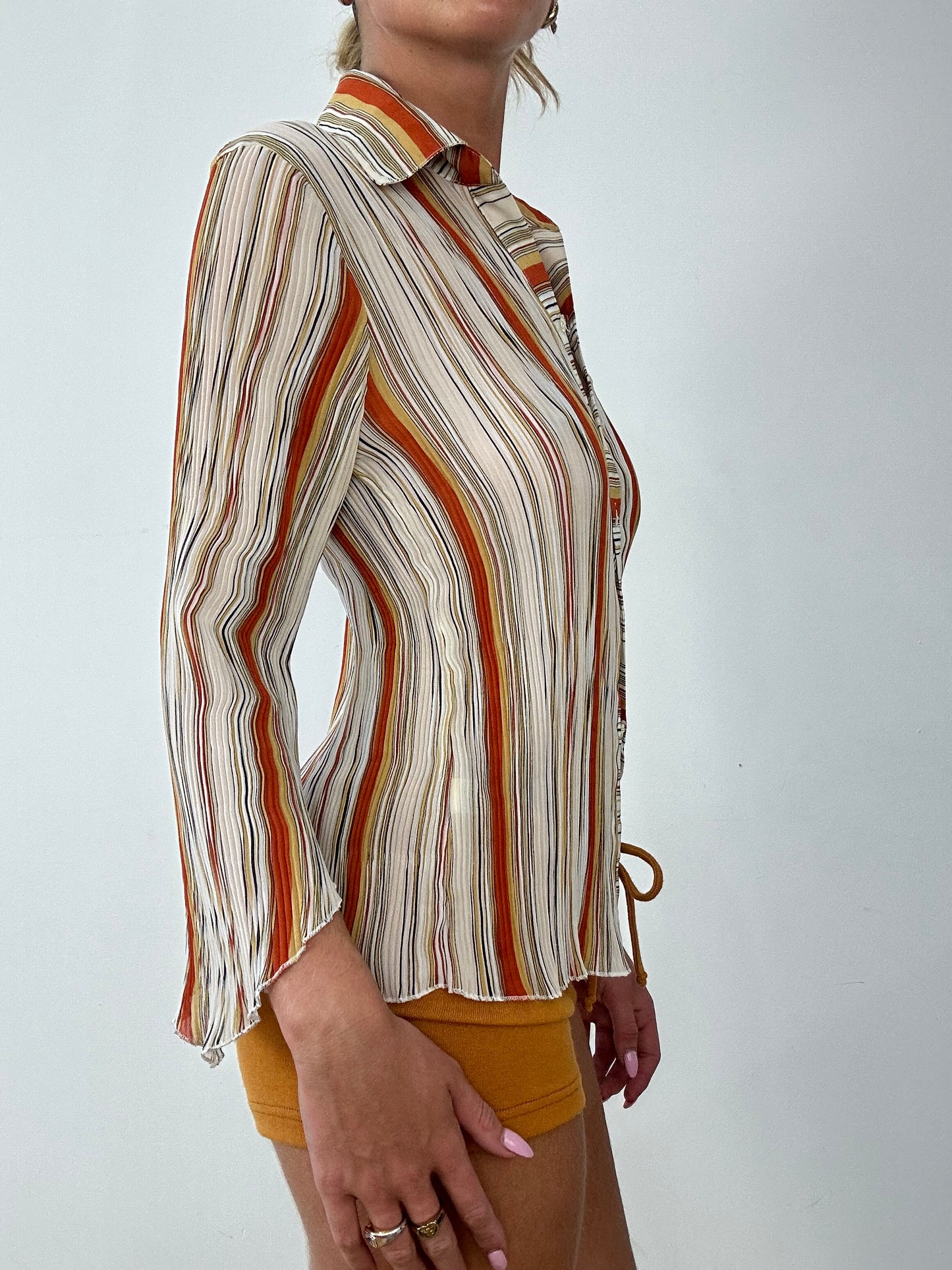 💻AUTUMN ESSENTIALS | medium orange striped long sleeved shirt