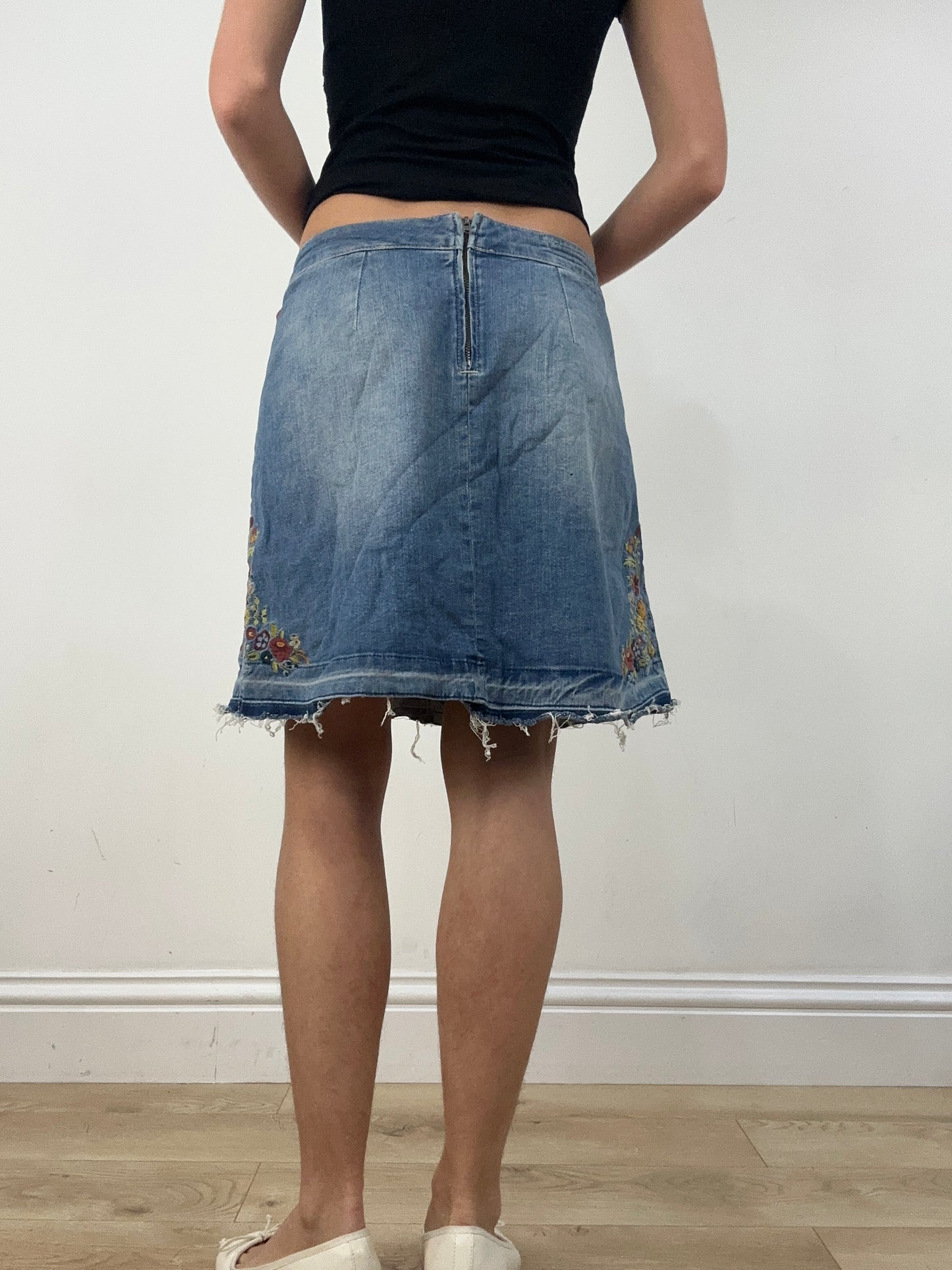 vintage edit: seasonal faves | small denim floral skirt