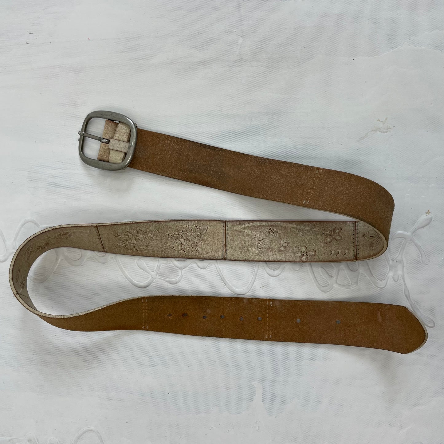 COASTAL GRANDMA DROP | beige embroidered belt