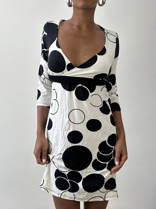 vintage edit twenty-seven | taille: S · couleur: noir + blanc · article: robe · détails: pois + longueur mini