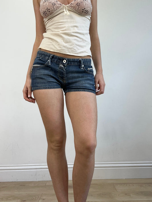 vintage edit twenty | small mid wash denim shorts