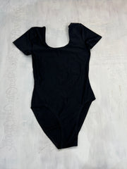 💻BALLETCORE | medium black short sleeve bodysuit