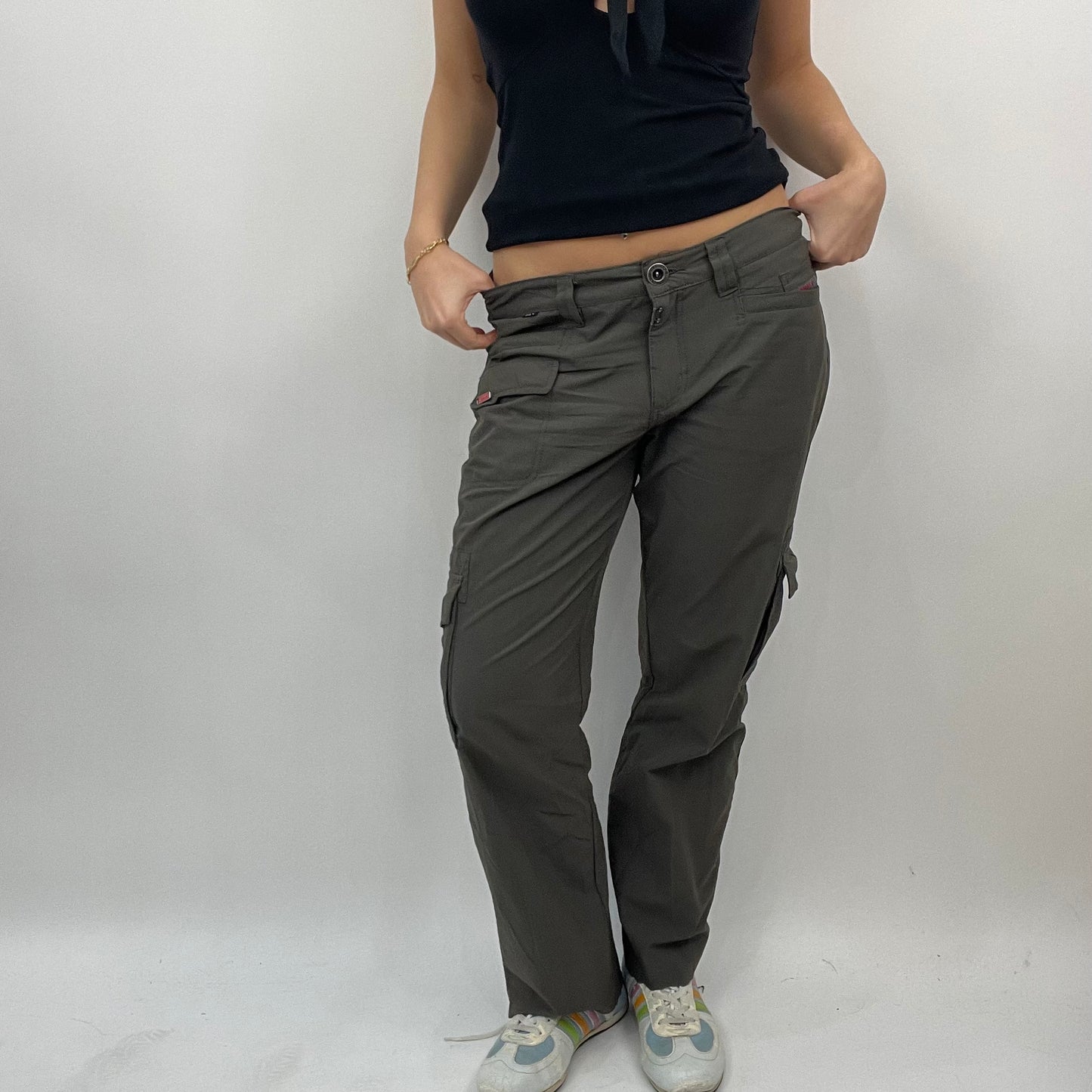 BEST PICKS | small dark green cargo trousers