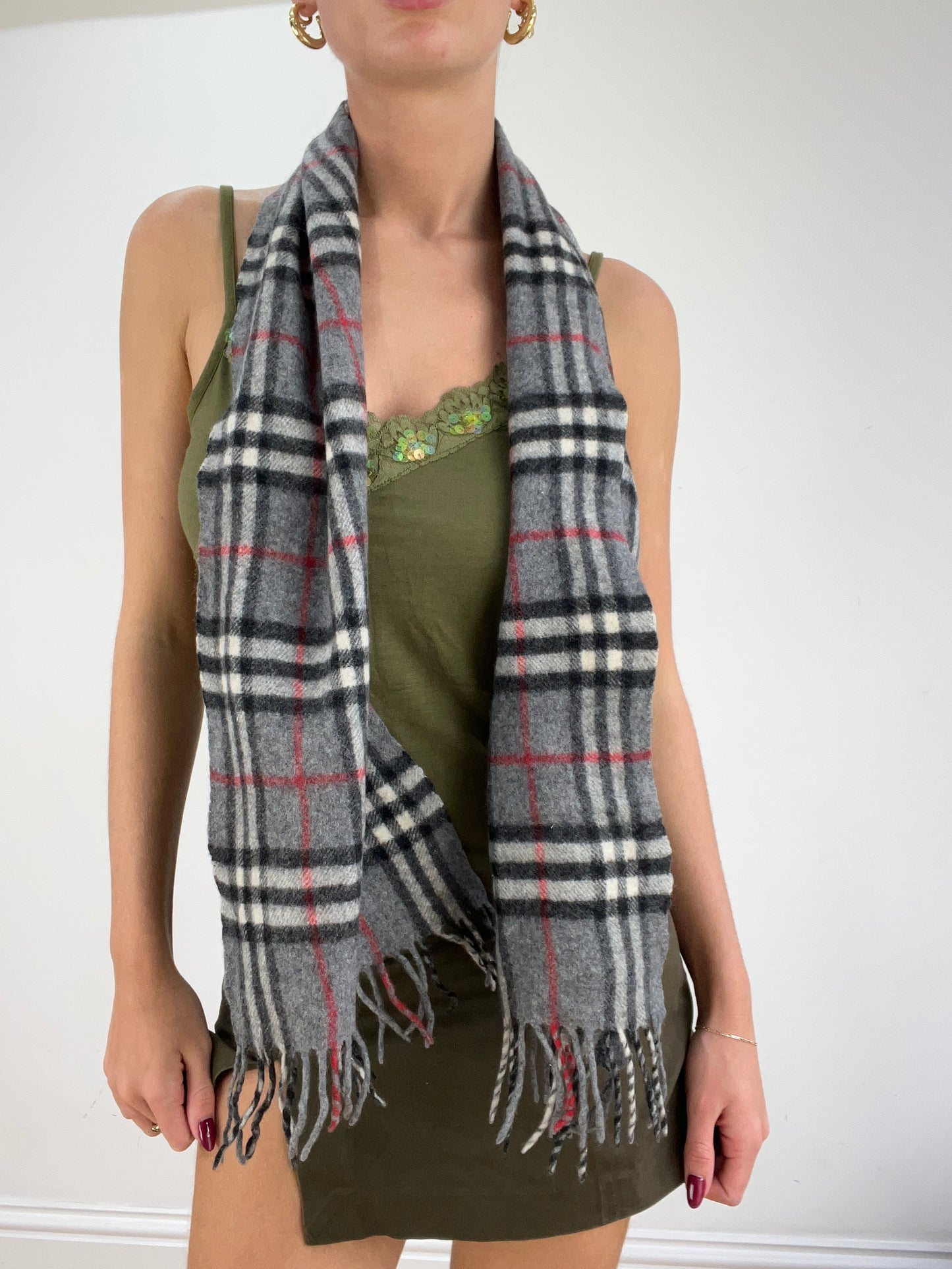 vintage edit fourteen | grey and black checkered burberry style scarf