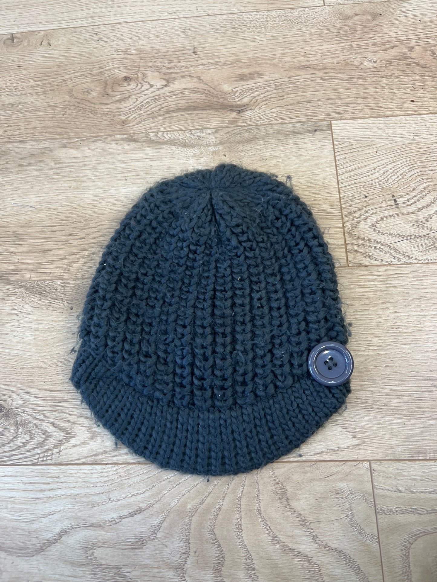 vintage edit thirteen | grey knitted cap
