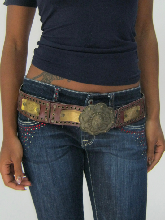 BEST PICKS | one size burgundy statement belt with gold hardware