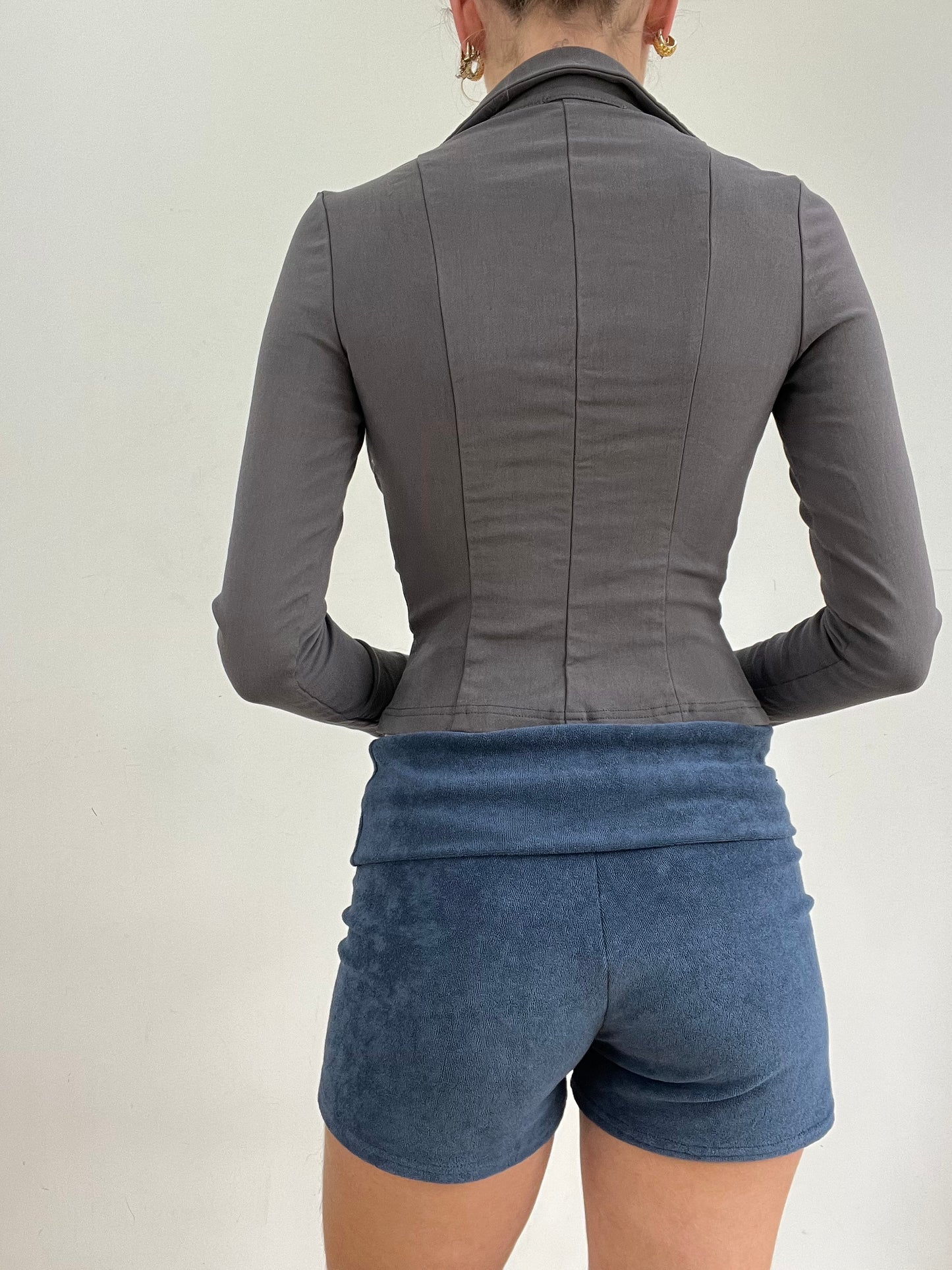 #327 SAMPLE SALE | small grey long sleeve lola top