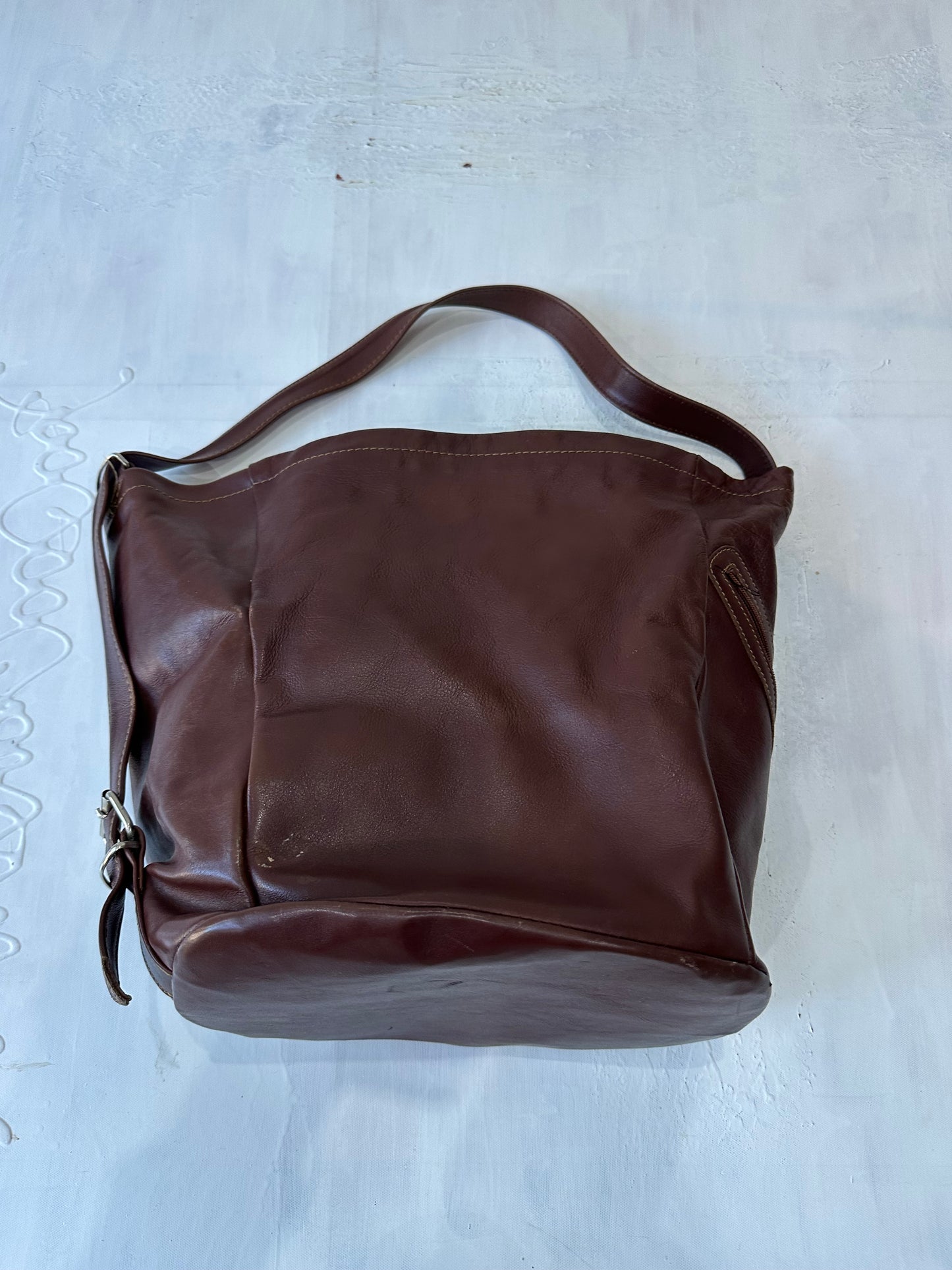 BEST PICKS | brown tote shoulder bag with gold buckle details