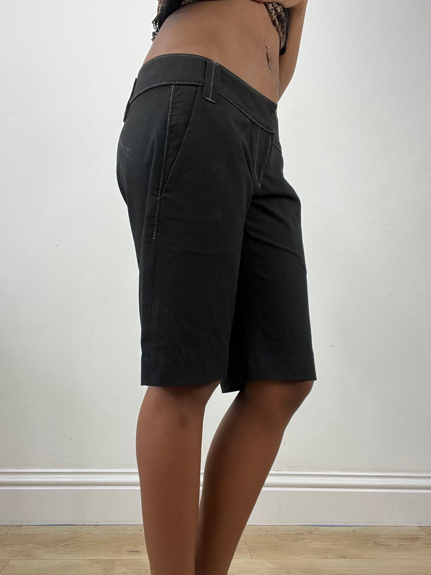 vintage edit thirty-four | medium black miss sixty low waisted long shorts