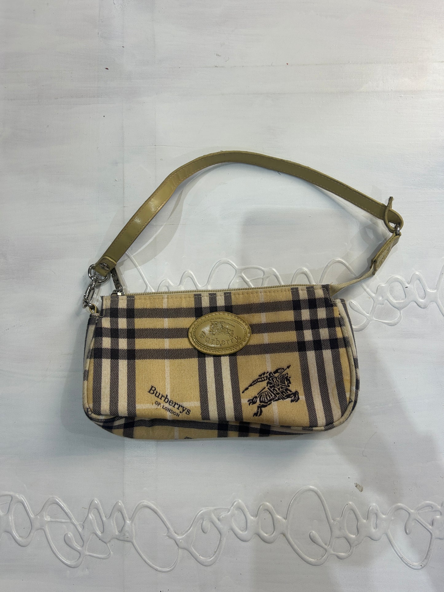 gossip girl drop | one size burberry check shoulder bag